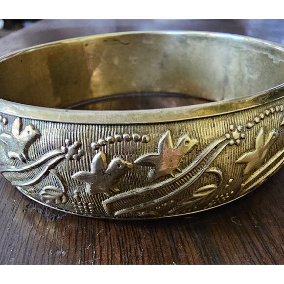 Brass Ornate Vintage Bangle Bracelet India Some Patina Pattern Repeats - Picture 3 of 6